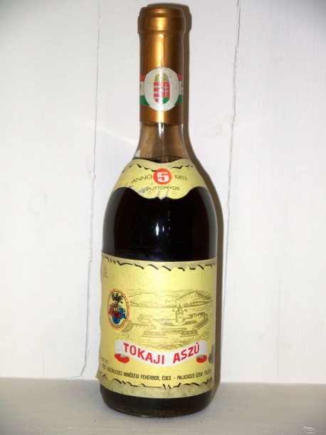 Tokaji Aszu Kulonleges Minosegi Feherbor 5 Puttonyos 1983 - great wine  Bottles in Paradise | Au Droit de Bouchon