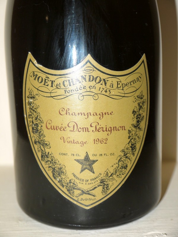 Champagne Dom Perignon 1962 - great wine Bottles in Paradise